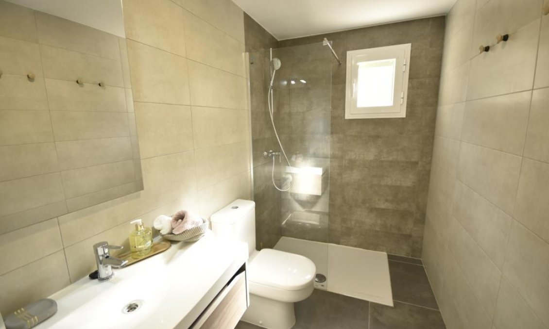 Resale - Apartment -
Orihuela Costa - Campoamor