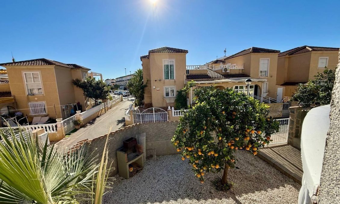 Resale - Villa -
Orihuela Costa - Playa Flamenca