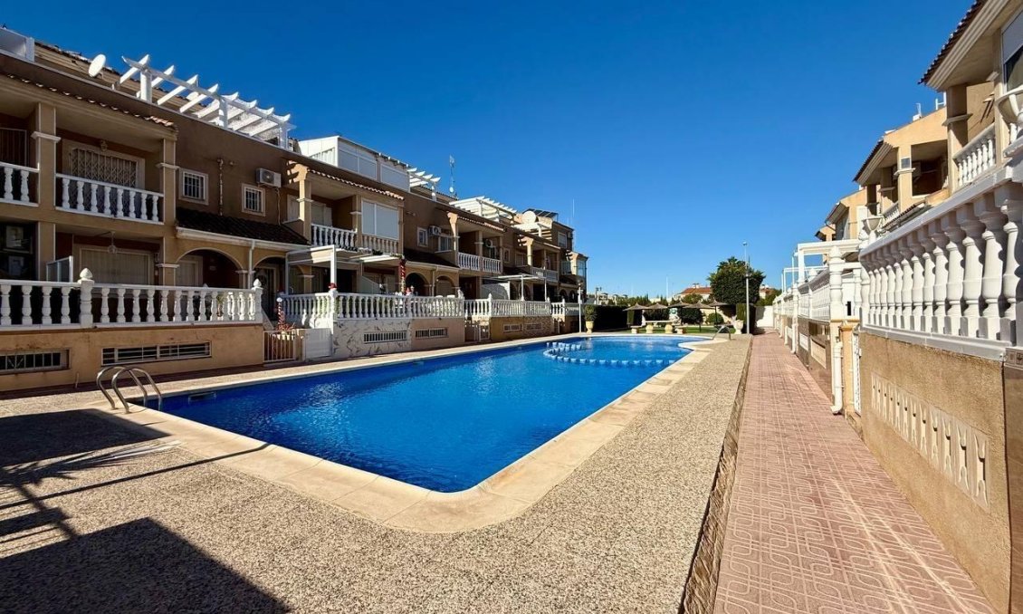 Resale - Villa -
Orihuela Costa - Playa Flamenca