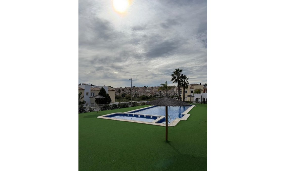 Használt Ingatlanok - Apartman -
Orihuela Costa - Las Filipinas