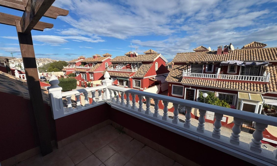 Resale - Townhouse -
Orihuela Costa - Los Dolses