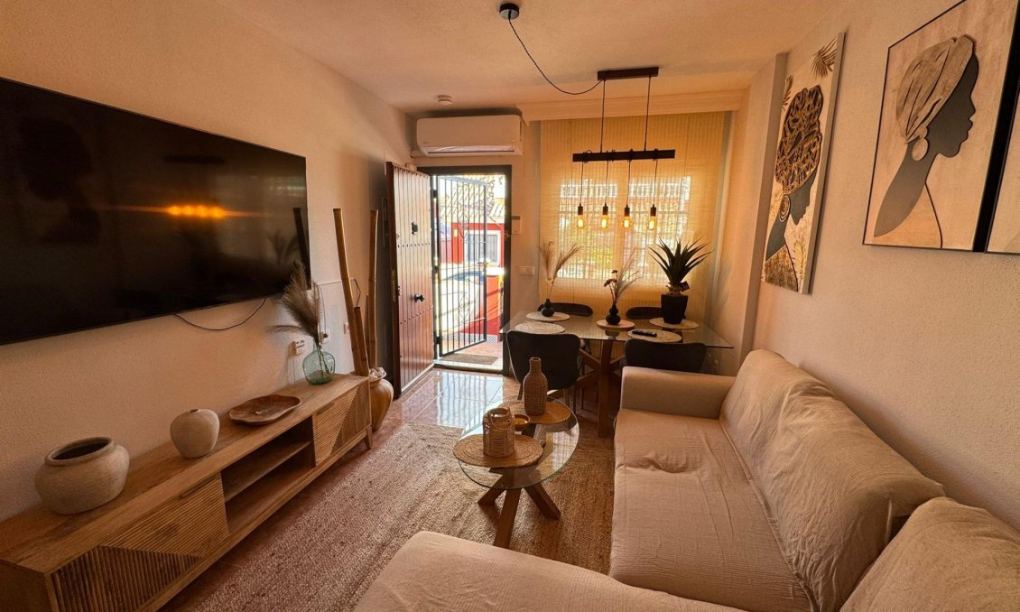 Resale - Townhouse -
Orihuela Costa - Los Dolses