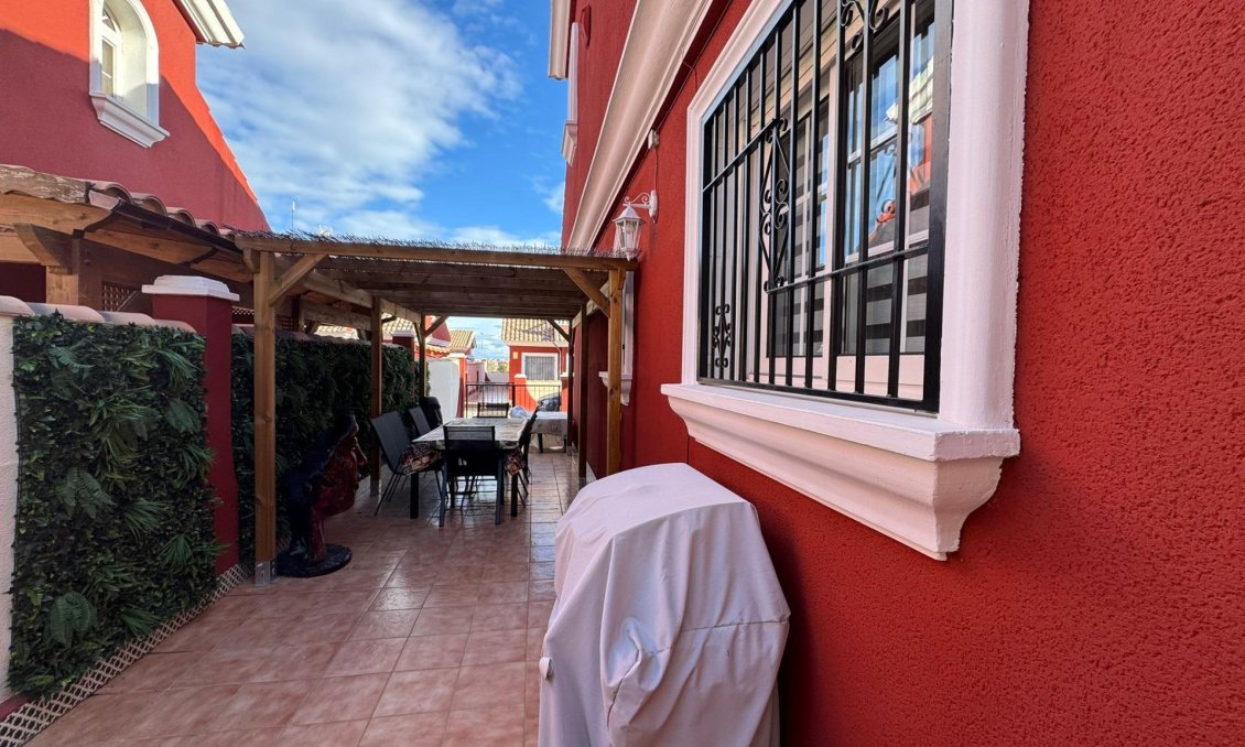 Resale - Townhouse -
Orihuela Costa - Los Dolses
