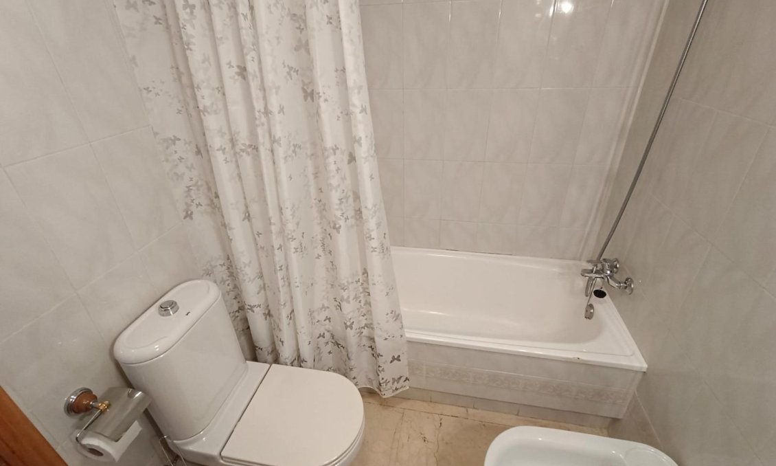 Resale - Apartment -
Torrevieja - Playa de los Locos