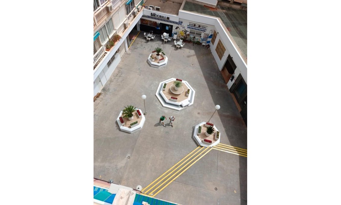 Resale - Apartment -
Torrevieja - Playa de los Locos