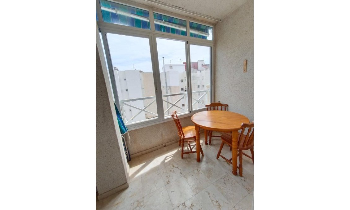 Resale - Apartment -
Torrevieja - Playa de los Locos