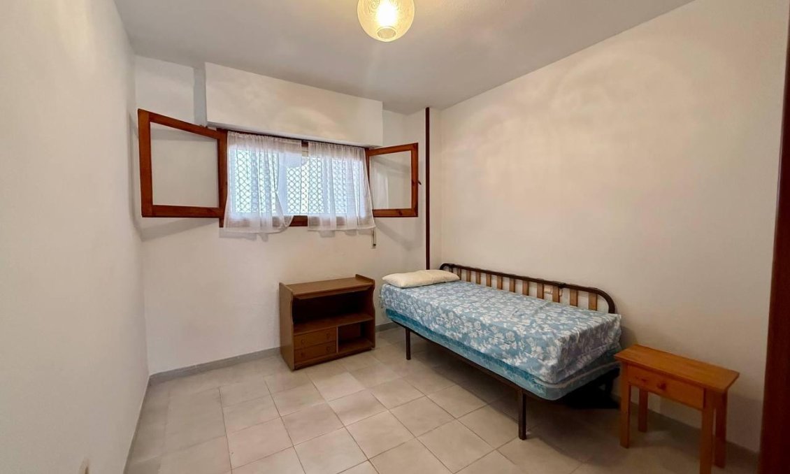 Használt Ingatlanok - Apartman -
Torrevieja - Playa del Cura