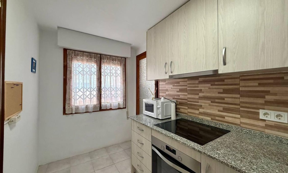 Használt Ingatlanok - Apartman -
Torrevieja - Playa del Cura