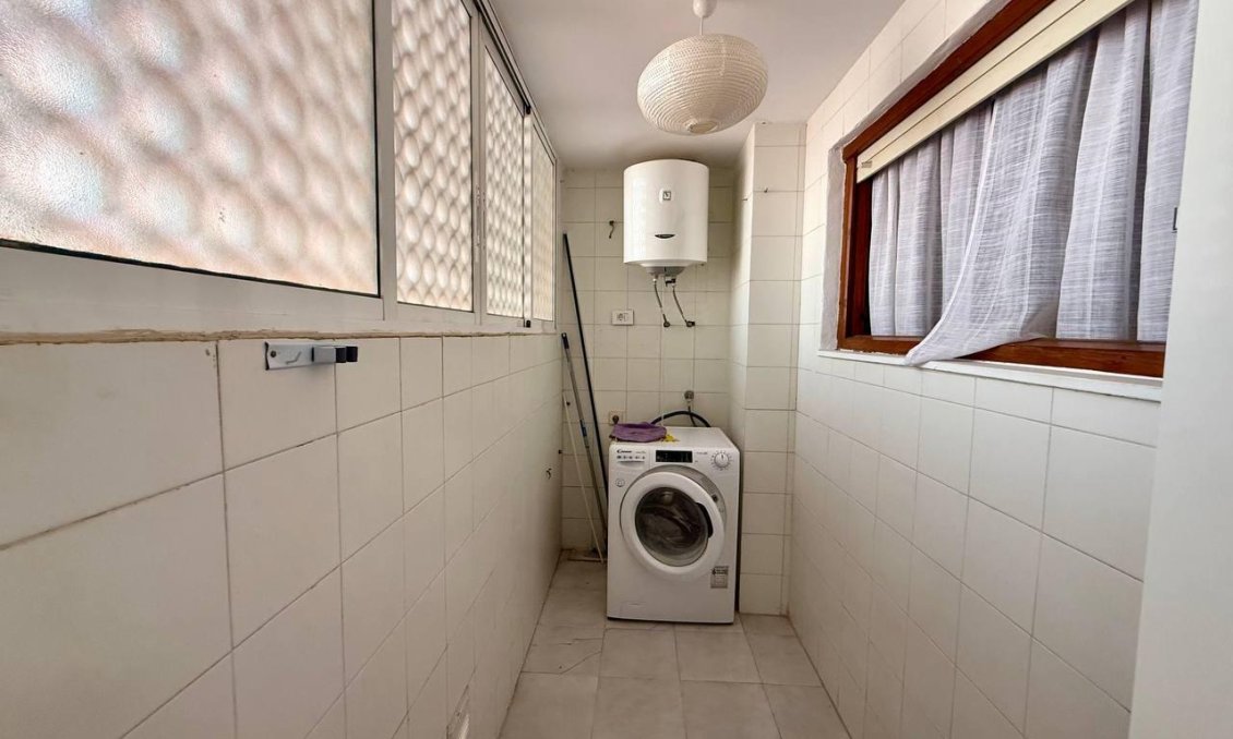 Használt Ingatlanok - Apartman -
Torrevieja - Playa del Cura