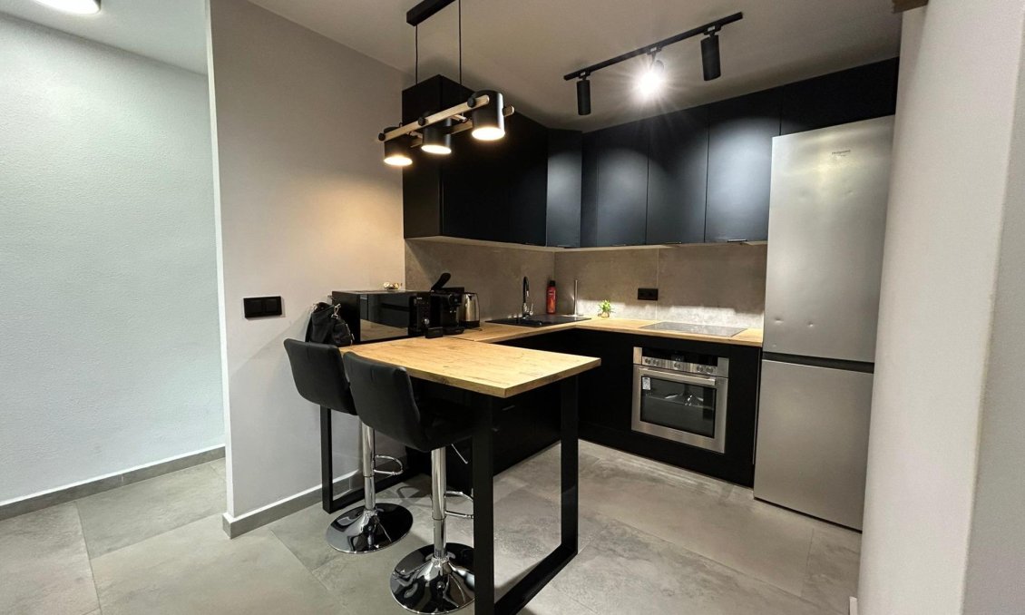 Resale - Apartment -
Torrevieja - Estacion De Autobuses