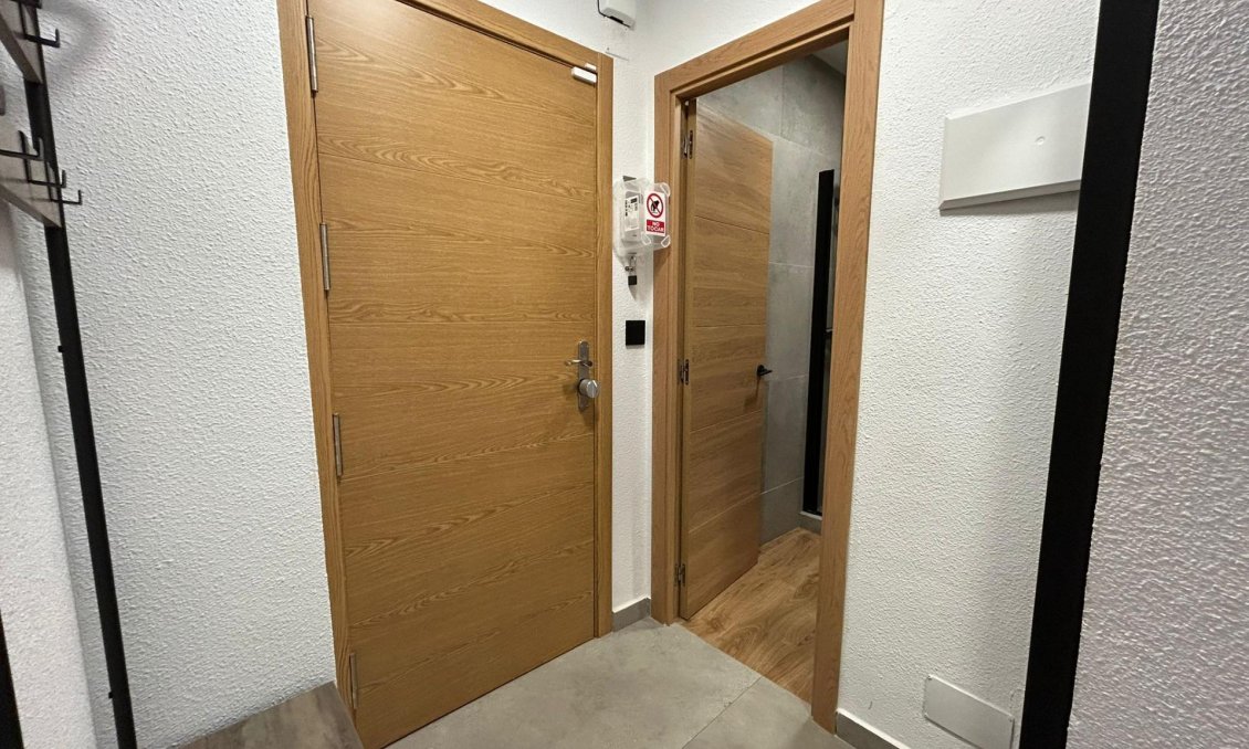 Resale - Apartment -
Torrevieja - Estacion De Autobuses