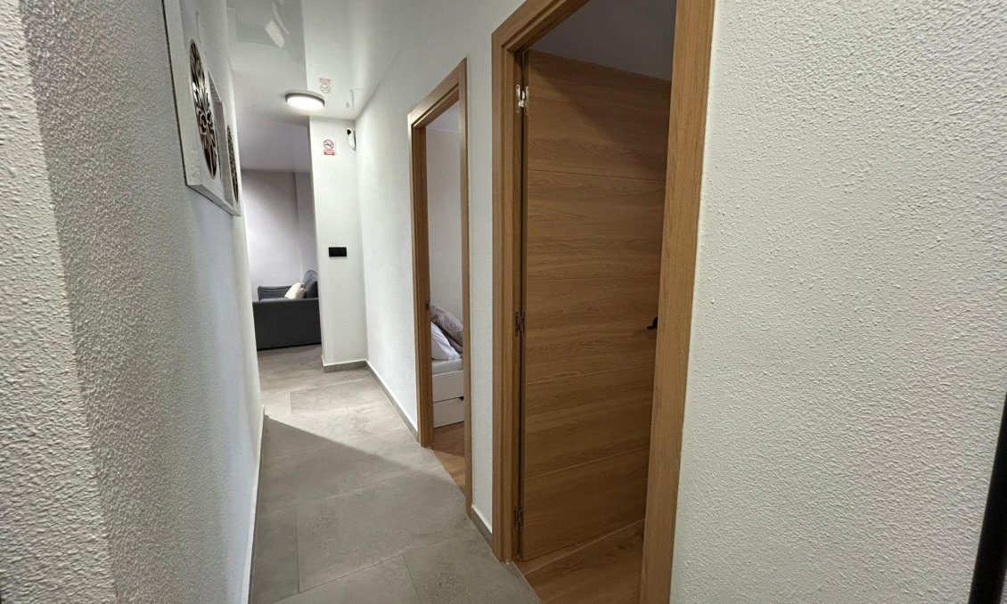 Resale - Apartment -
Torrevieja - Estacion De Autobuses