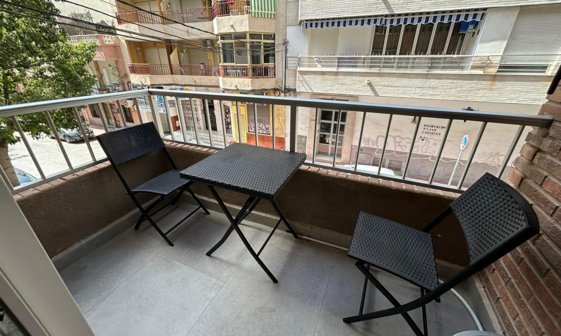 Resale - Apartment -
Torrevieja - Estacion De Autobuses