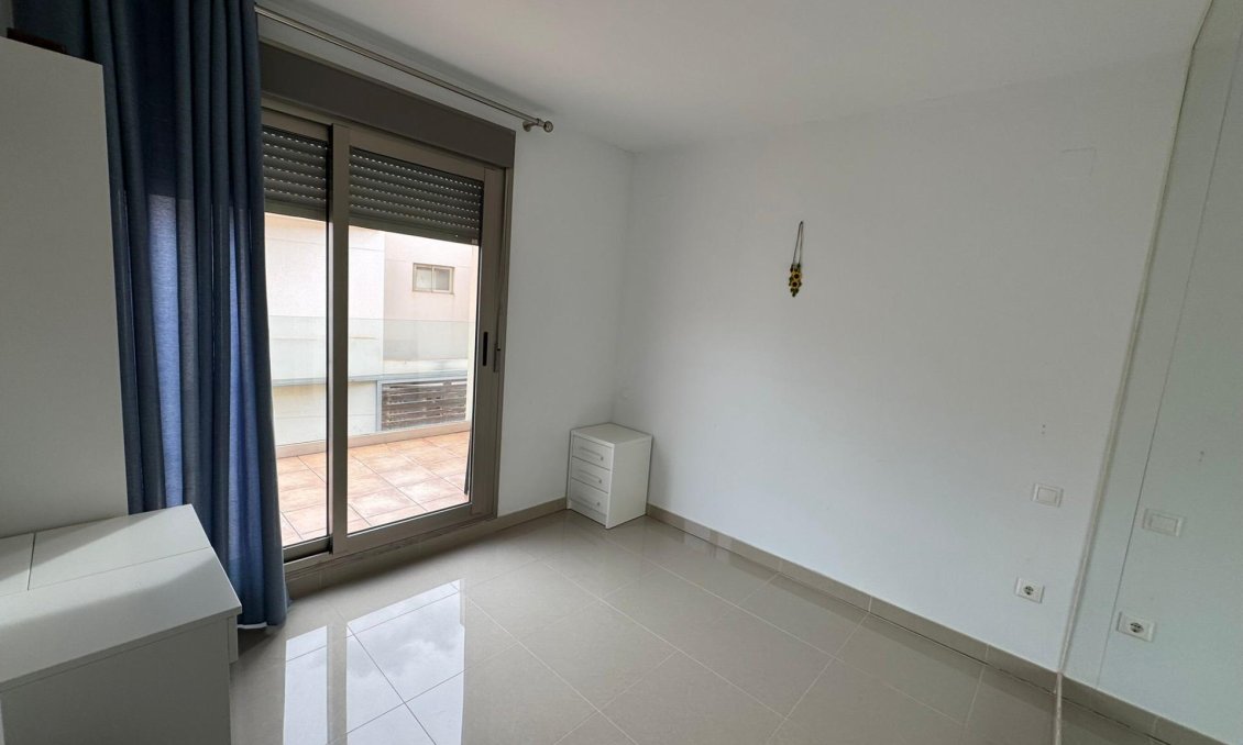 Használt Ingatlanok - Sorház -
Torrevieja - Punta Prima
