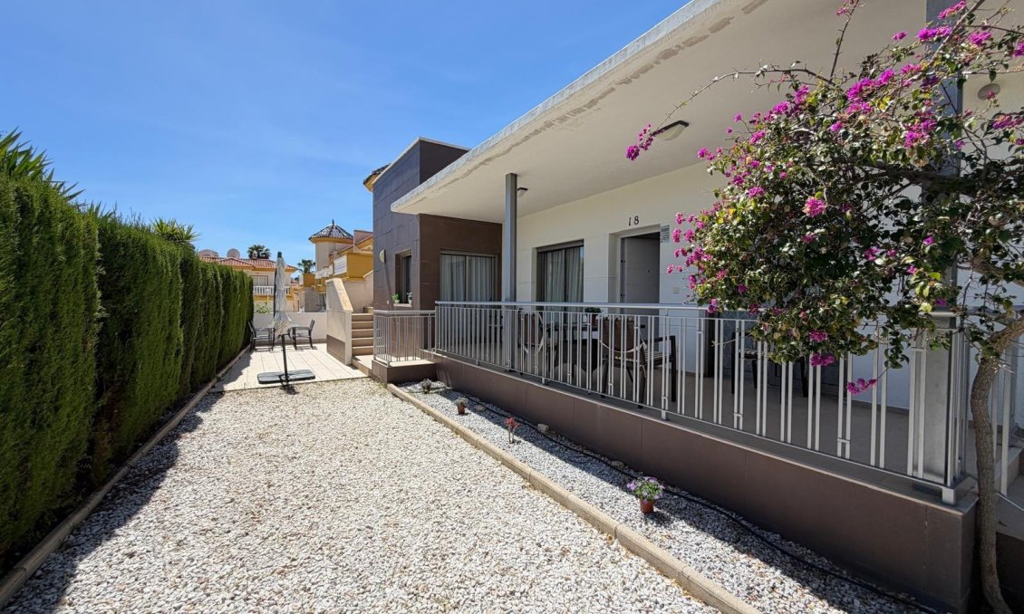 Használt Ingatlanok - Villa -
Ciudad Quesada - Dona Pepa
