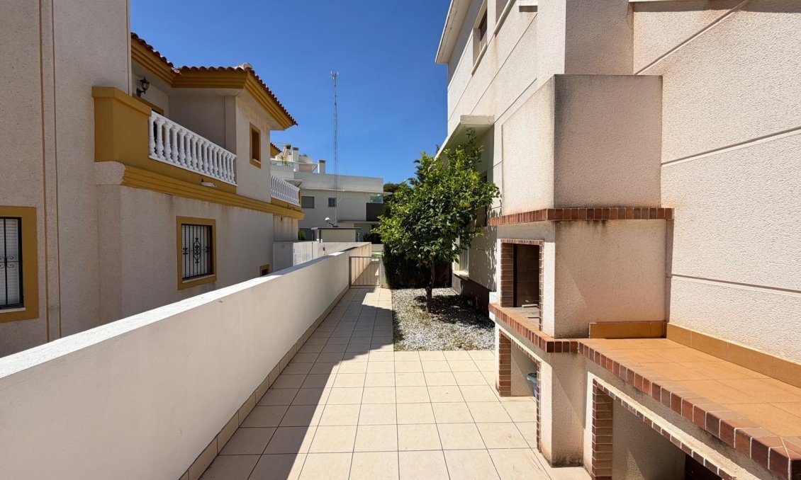 Használt Ingatlanok - Villa -
Ciudad Quesada - Dona Pepa