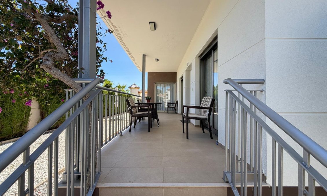 Használt Ingatlanok - Villa -
Ciudad Quesada - Dona Pepa