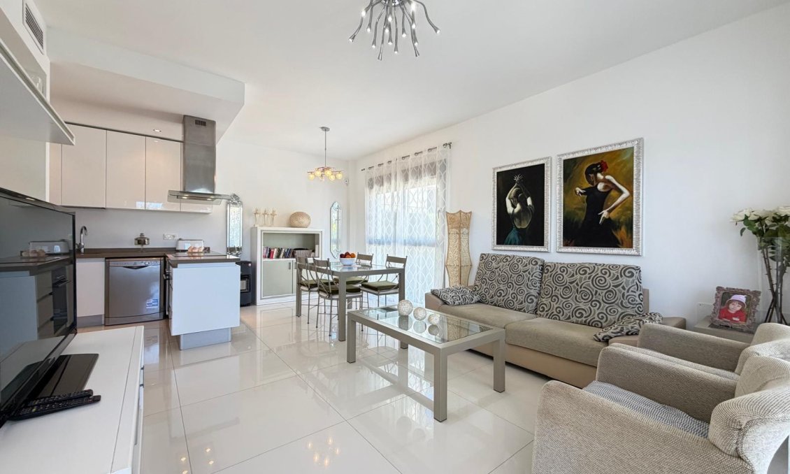 Használt Ingatlanok - Villa -
Ciudad Quesada - Dona Pepa