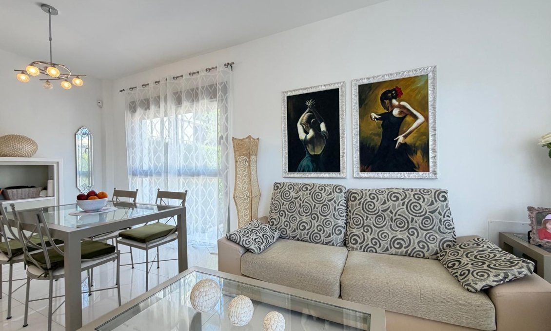 Használt Ingatlanok - Villa -
Ciudad Quesada - Dona Pepa