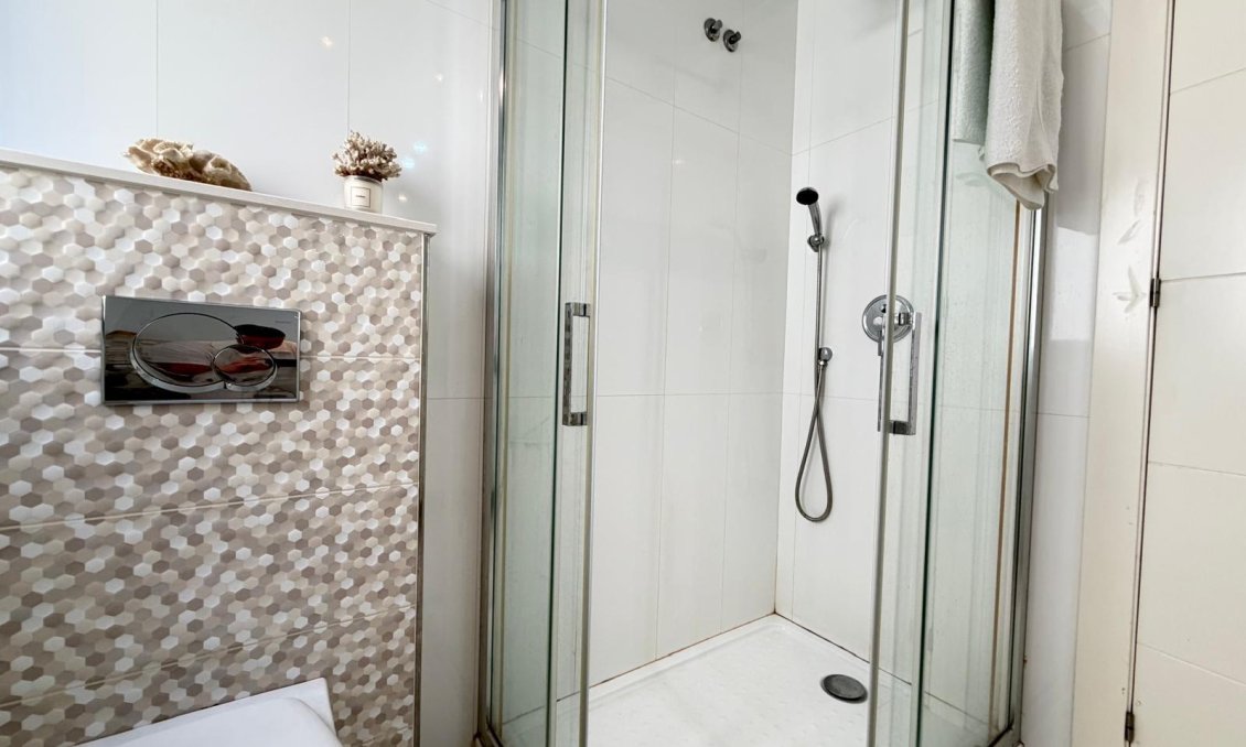 Használt Ingatlanok - Villa -
Ciudad Quesada - Dona Pepa