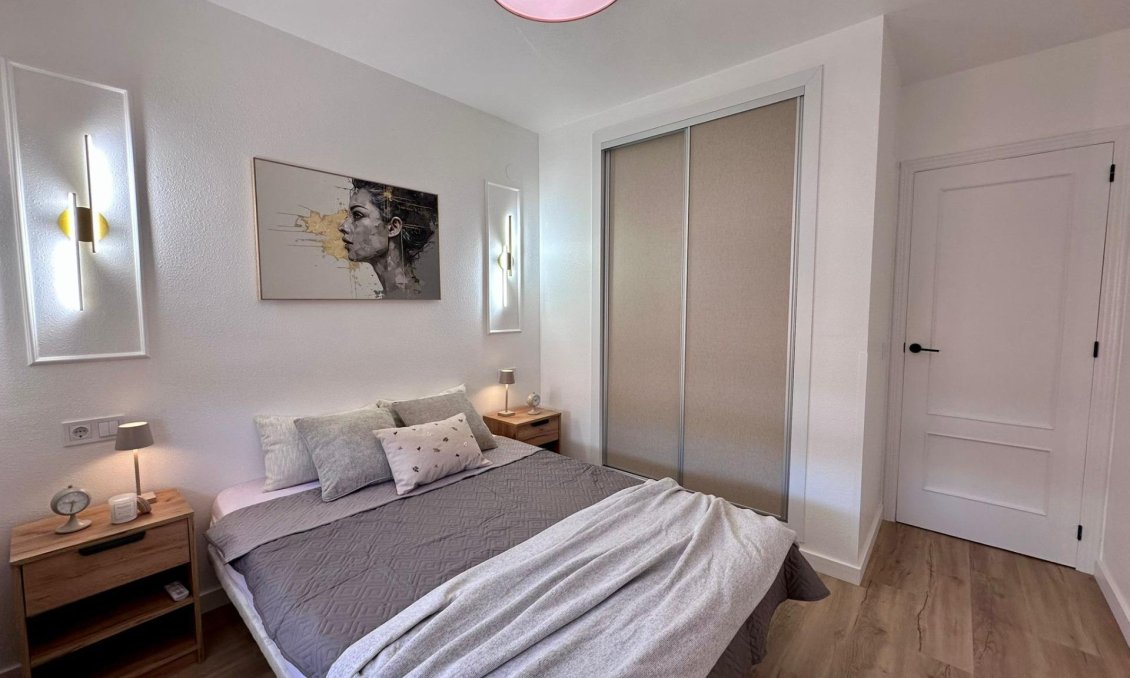 Segunda mano - Apartamento -
Torrevieja - Habaneras