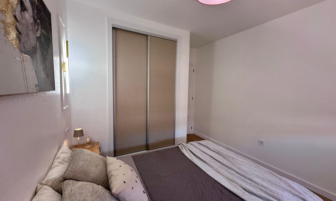 Segunda mano - Apartamento -
Torrevieja - Habaneras
