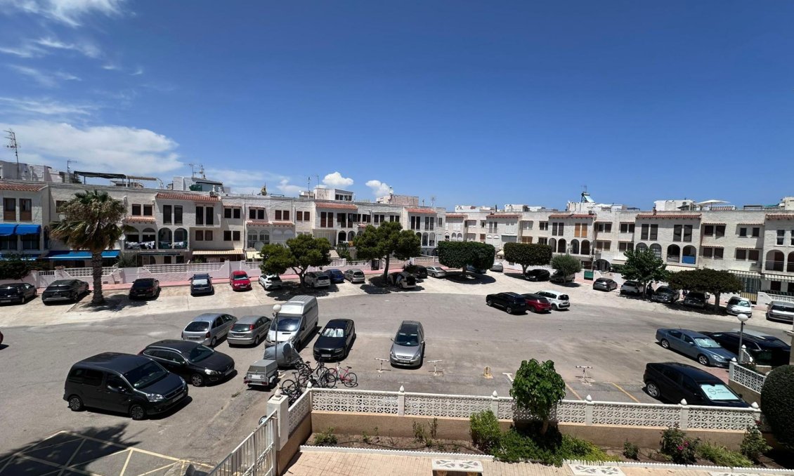 Segunda mano - Apartamento -
Torrevieja - Habaneras