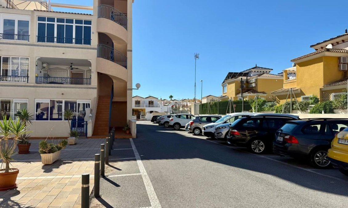 Resale - Apartment -
Orihuela - Los Balcones Y Los Altos