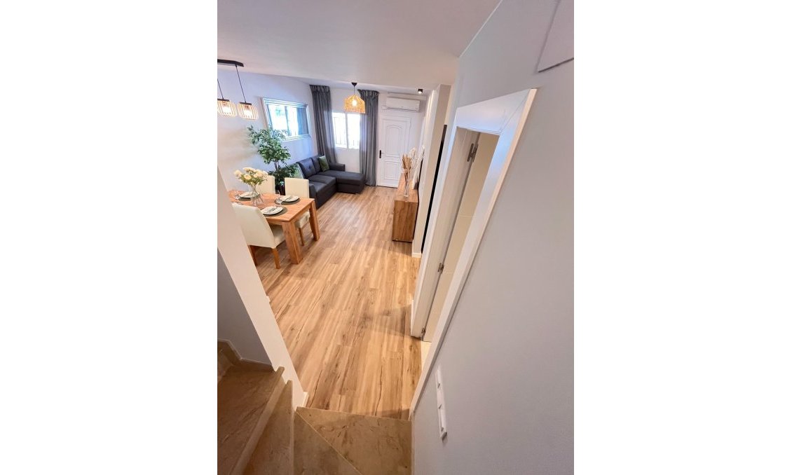 Resale - Duplex -
Orihuela - Urbanización Perla Del Mar