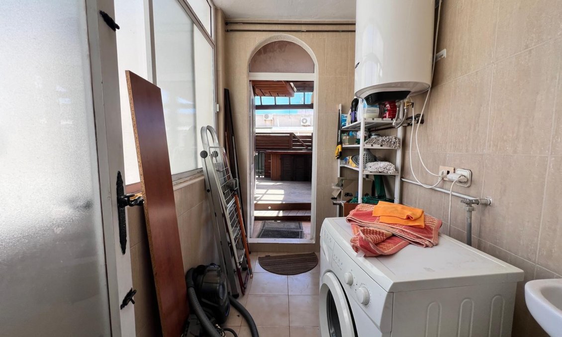 Wiederverkauf - Wohnung -
Torrevieja - Centro