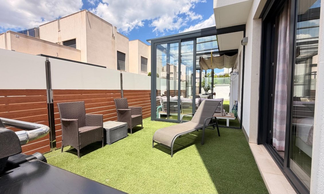 Resale - Villa -
Torrevieja - Aguas Nuevas