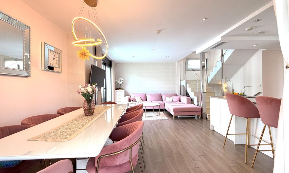 Resale - Villa -
Torrevieja - Aguas Nuevas