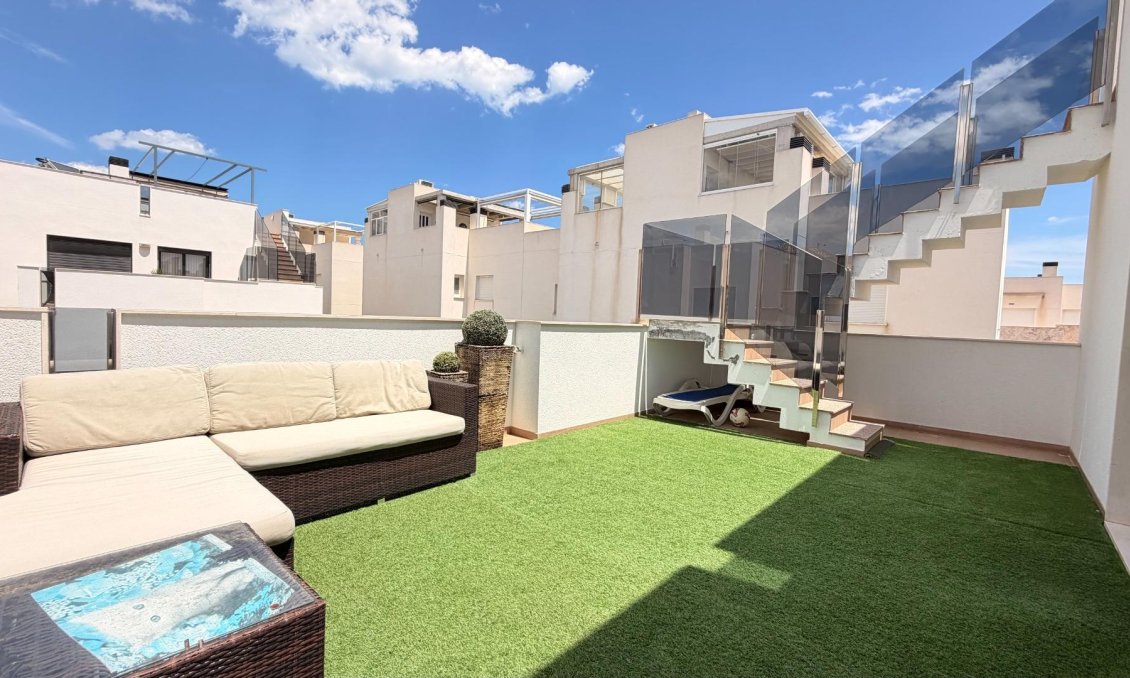 Resale - Villa -
Torrevieja - Aguas Nuevas