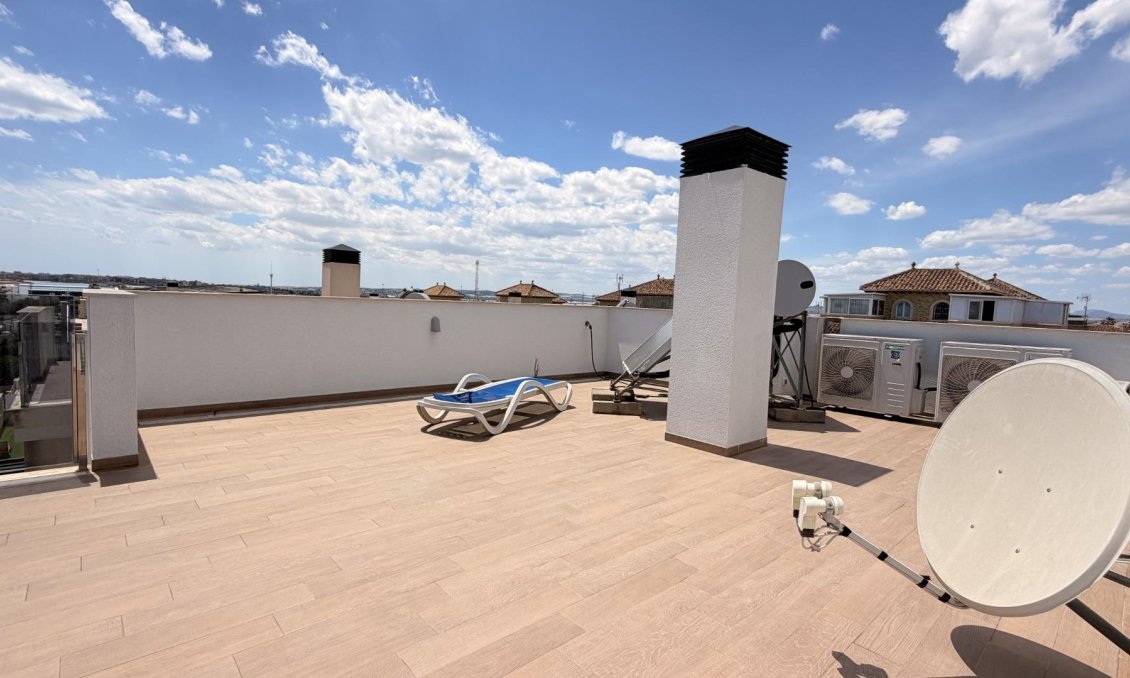 Resale - Villa -
Torrevieja - Aguas Nuevas