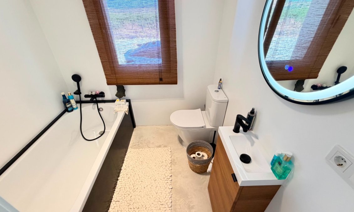 Resale - Villa -
Pinoso - Inland
