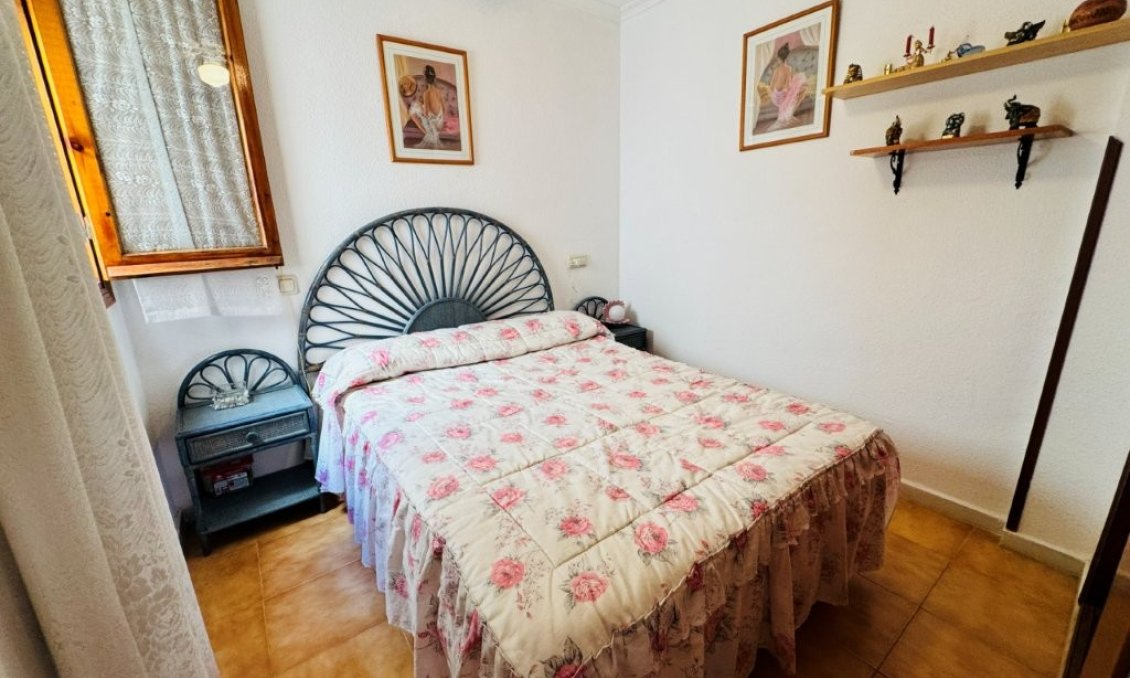 Segunda mano - Apartamento -
La Mata - Costa Blanca