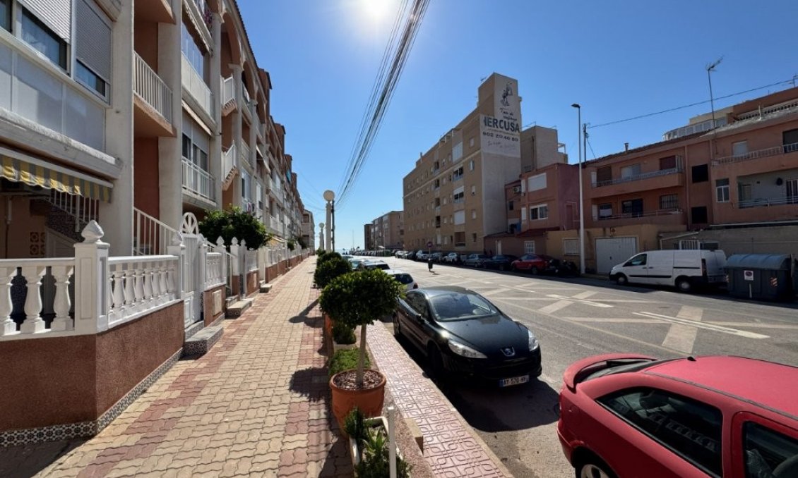 Segunda mano - Apartamento -
La Mata - Costa Blanca