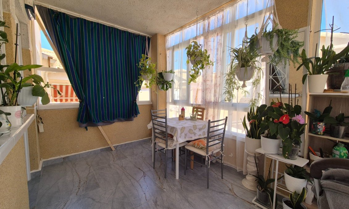 Segunda mano - Bungalow -
Torrevieja - Costa Blanca