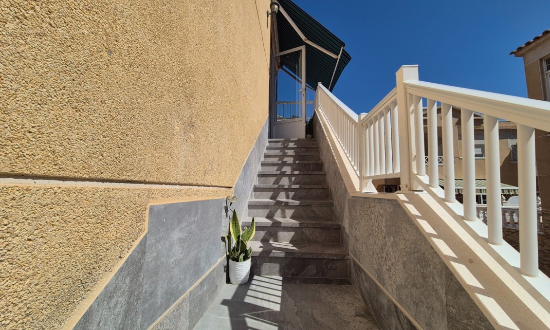 Segunda mano - Bungalow -
Torrevieja - Costa Blanca