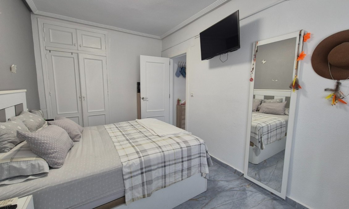 Segunda mano - Bungalow -
Torrevieja - Costa Blanca
