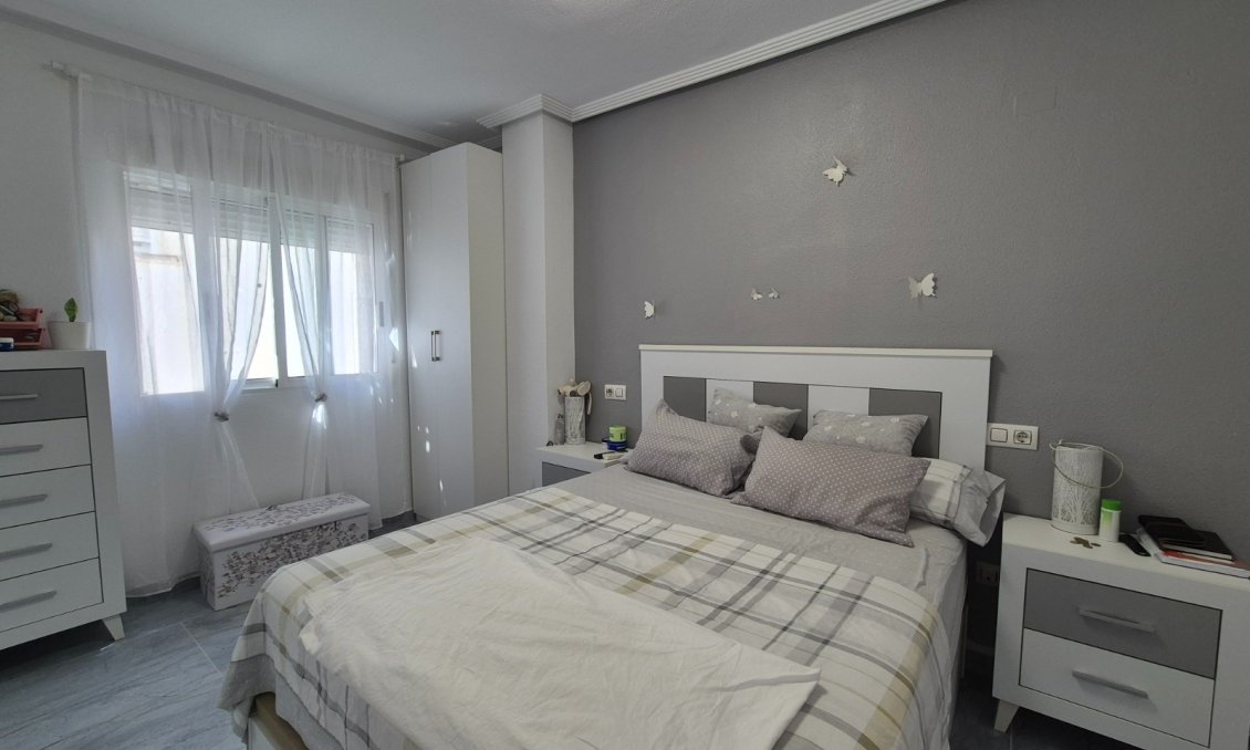 Segunda mano - Bungalow -
Torrevieja - Costa Blanca
