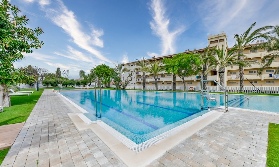 Resale - Apartment -
Alfas del Pí - Albir
