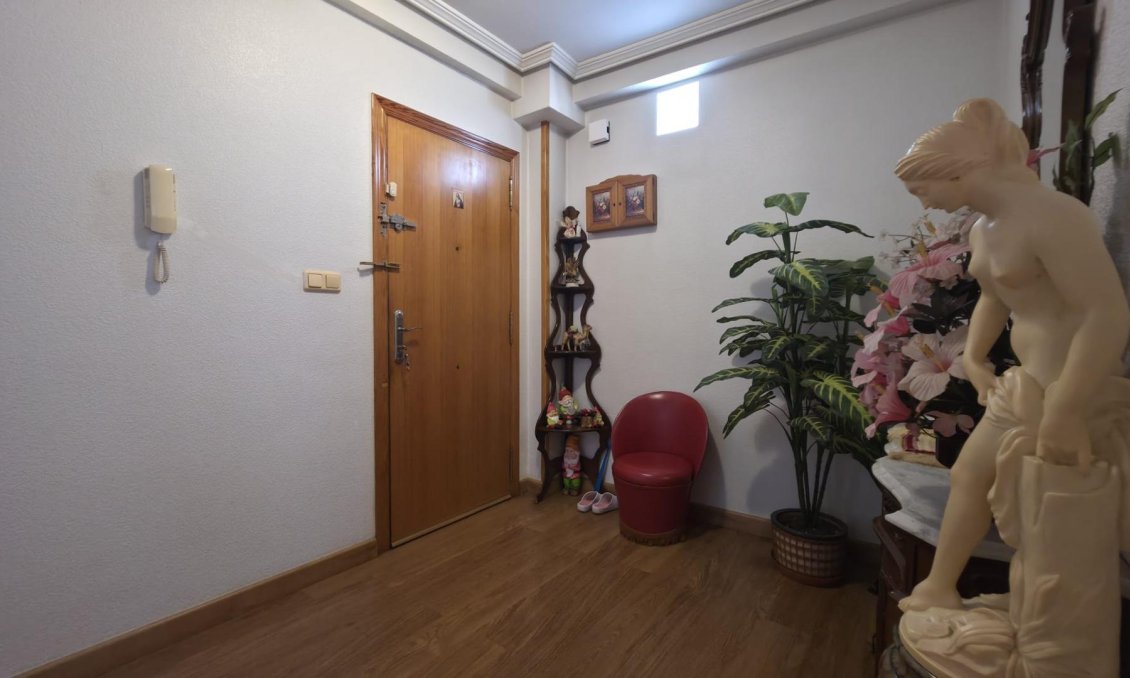 Resale - Apartment -
Torrevieja - Acequion