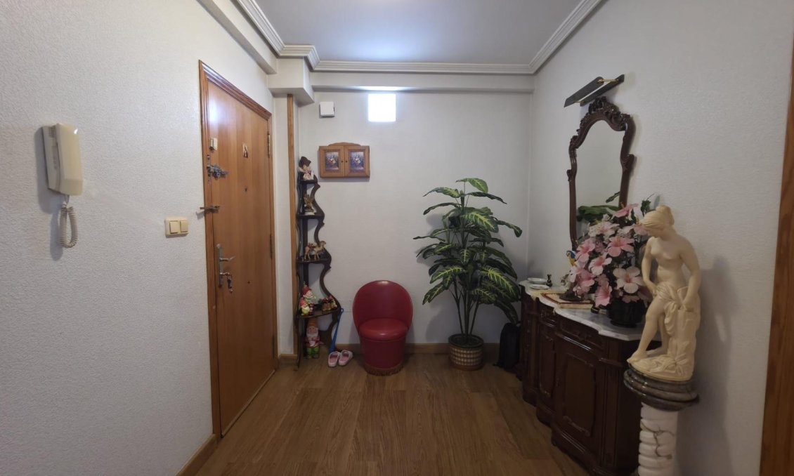Resale - Apartment -
Torrevieja - Acequion