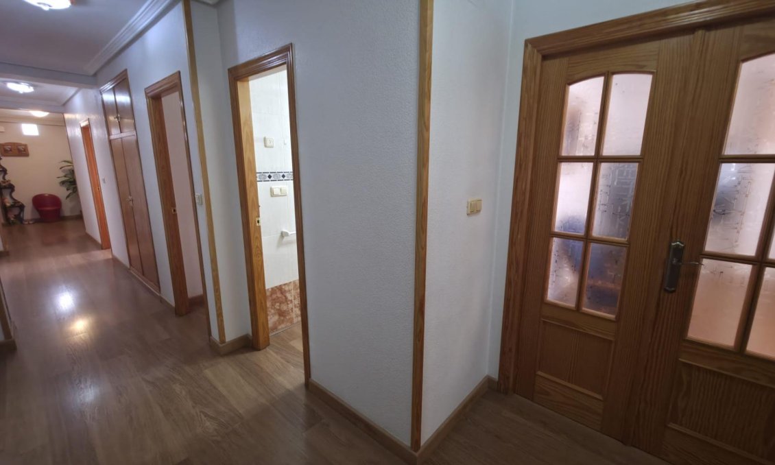 Resale - Apartment -
Torrevieja - Acequion