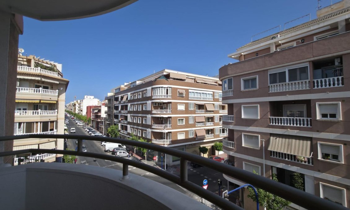 Resale - Apartment -
Torrevieja - Acequion
