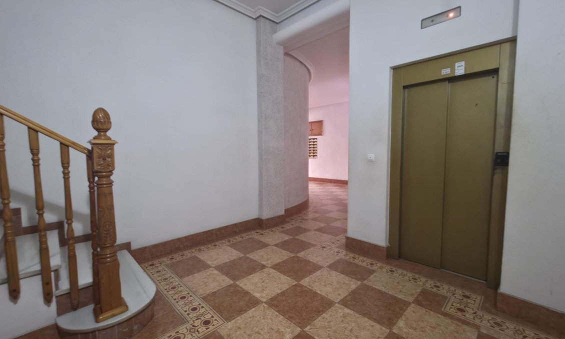 Resale - Apartment -
Torrevieja - Acequion