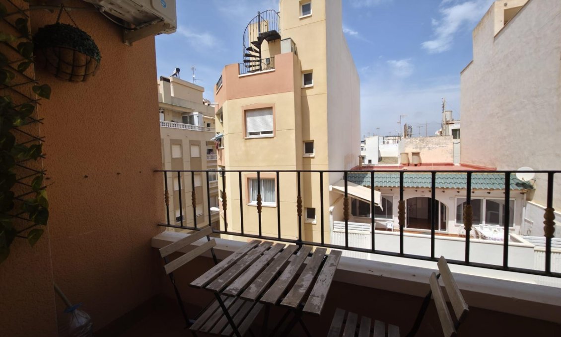 Resale - Apartment -
Torrevieja - Playa de los Locos