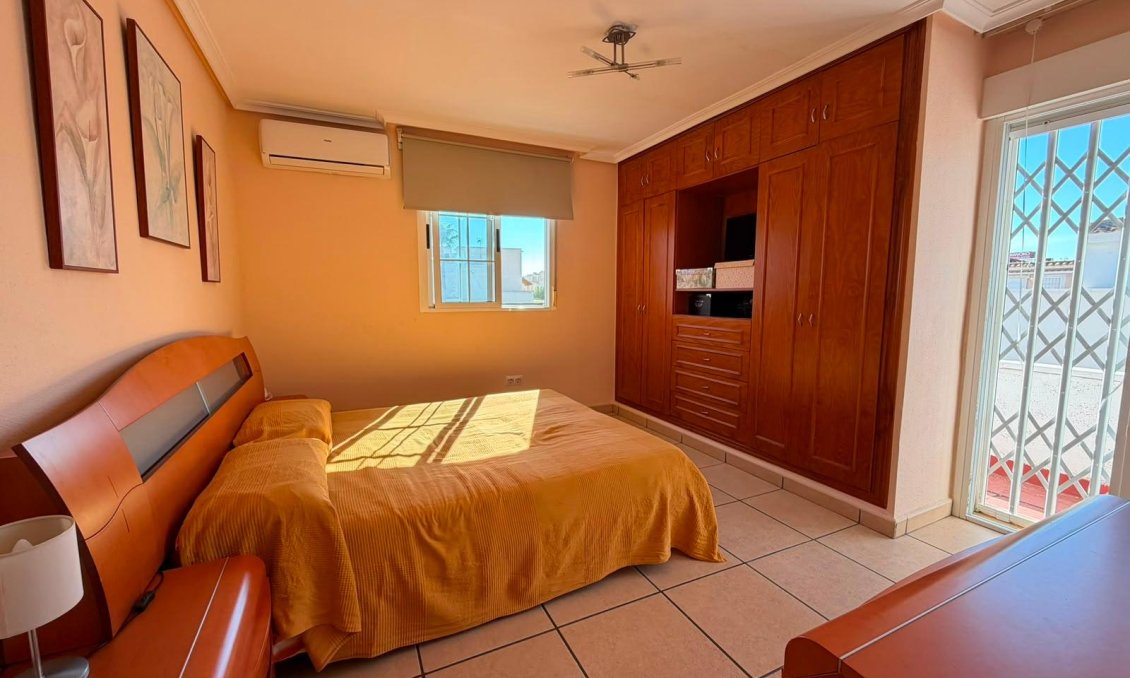 Resale - Townhouse -
Torrevieja - Carrefour
