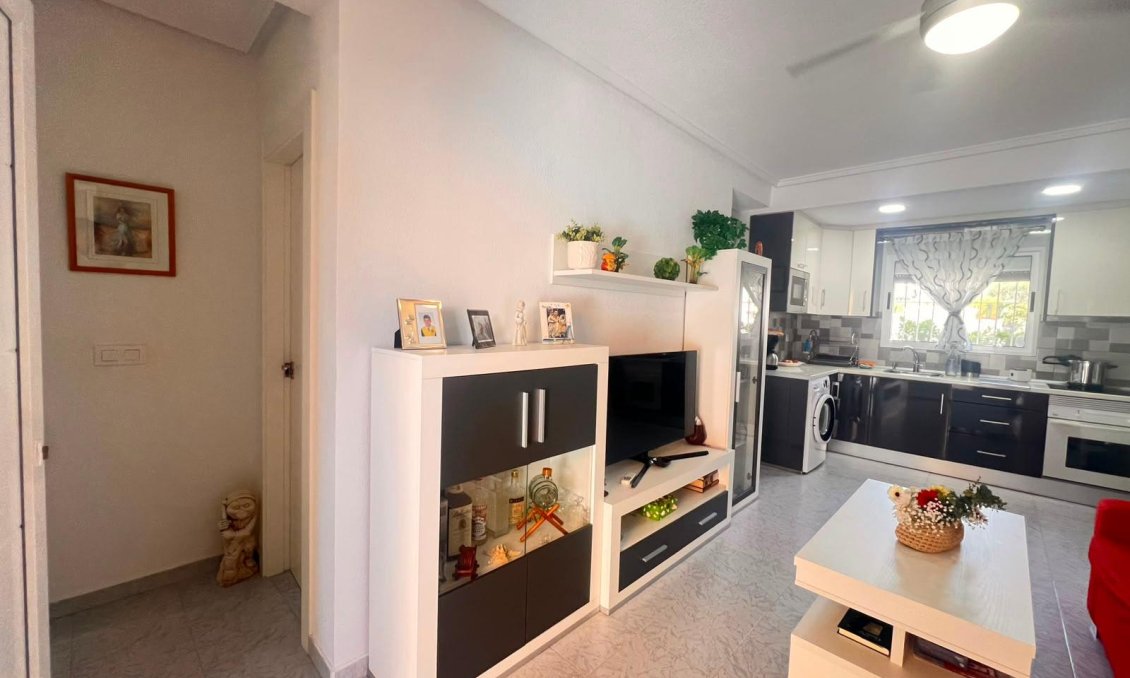 Használt Ingatlanok - Bungaló -
Torrevieja - Torrejón